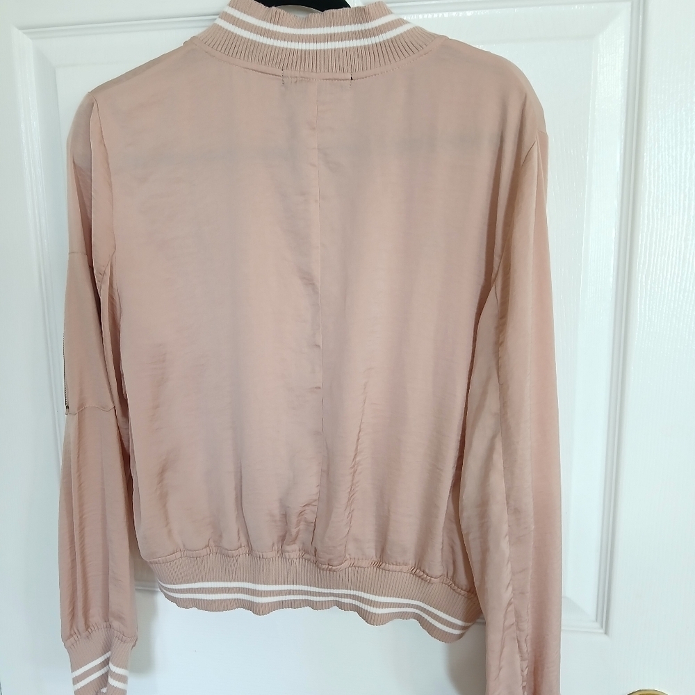 LIVING DOLL Pink Lightweight Bomber Jacket With‎ Floral Embroidery NWT size M - Picture 7 of 7